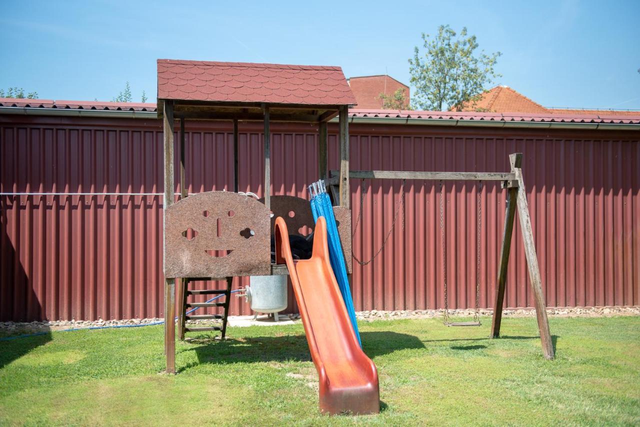 Apartmani Spoljar Zupanja Exteriör bild