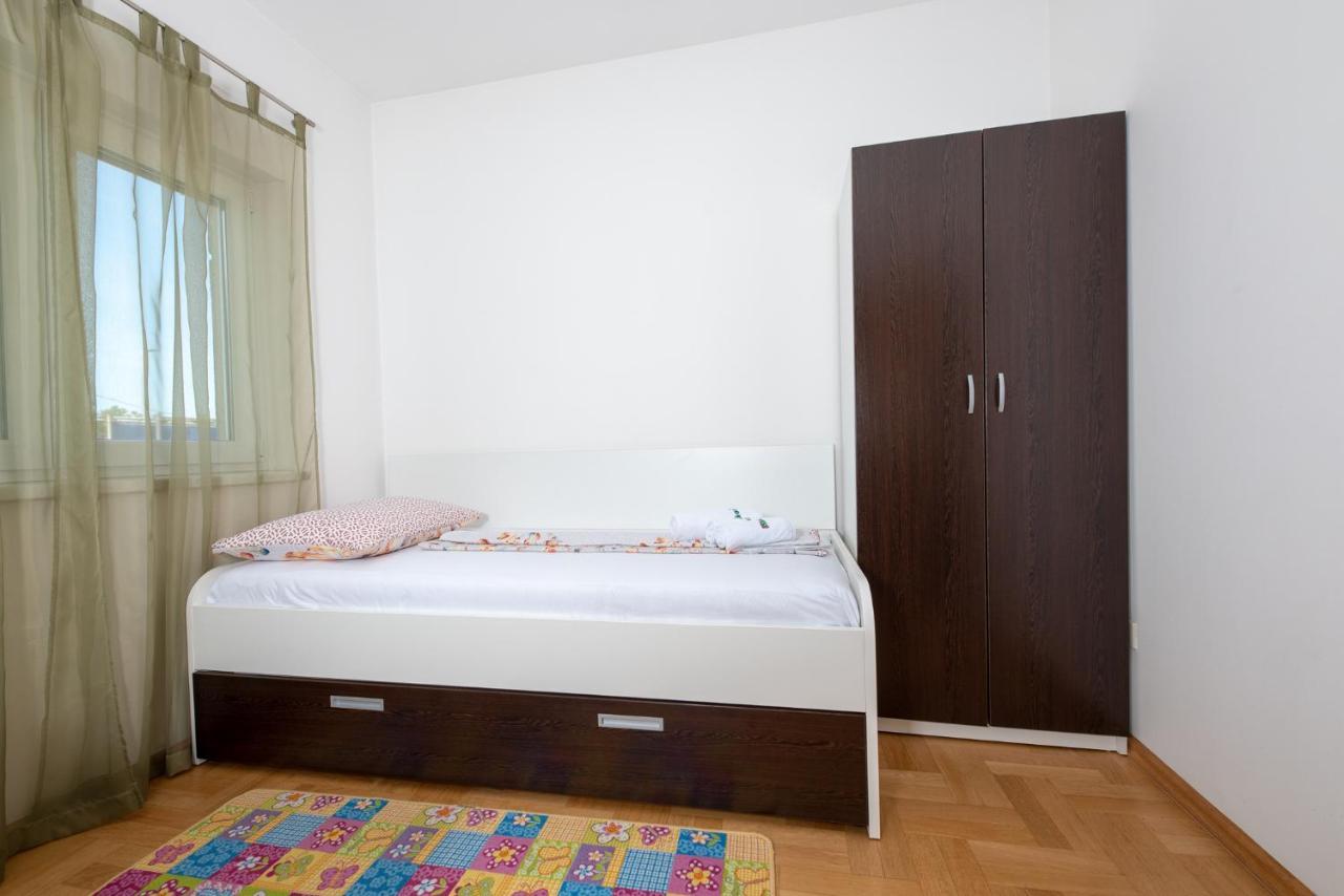 Apartmani Spoljar Zupanja Exteriör bild